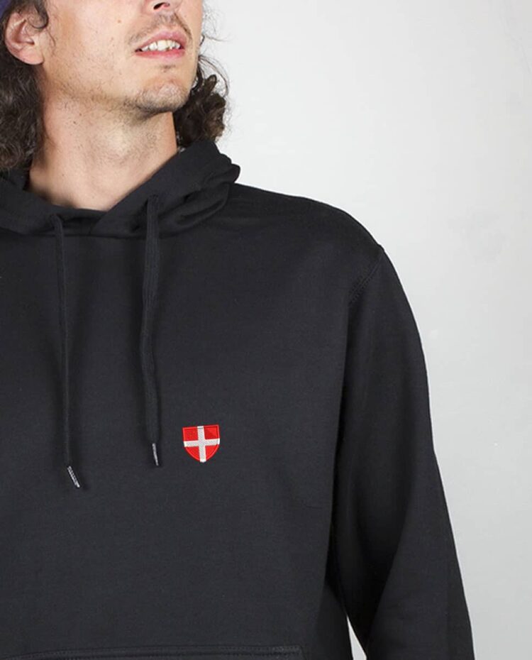 Sweat a capuche Homme noir zoom savoie coeur blason brode