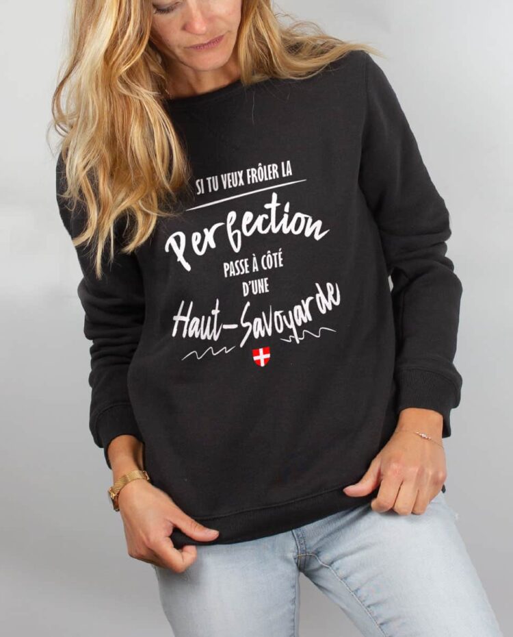 Pull sweat femme noir frole la perfection haut savoyarde