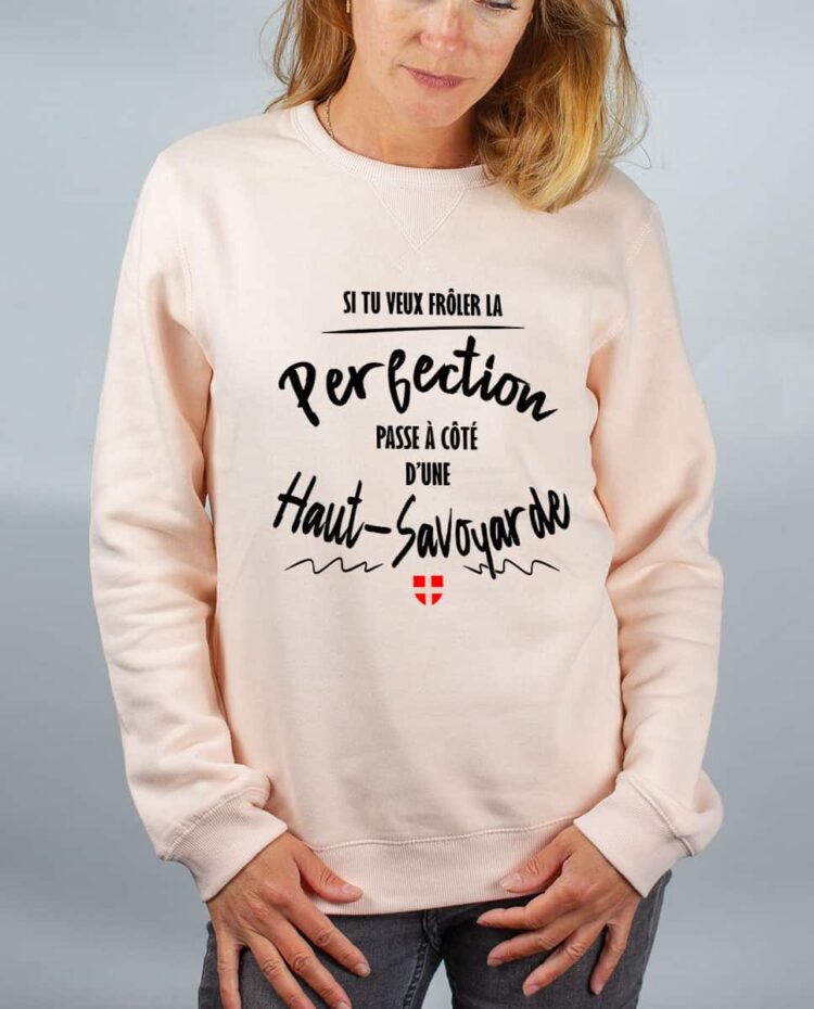 Pull sweat femme rose frole la perfection haut savoyarde