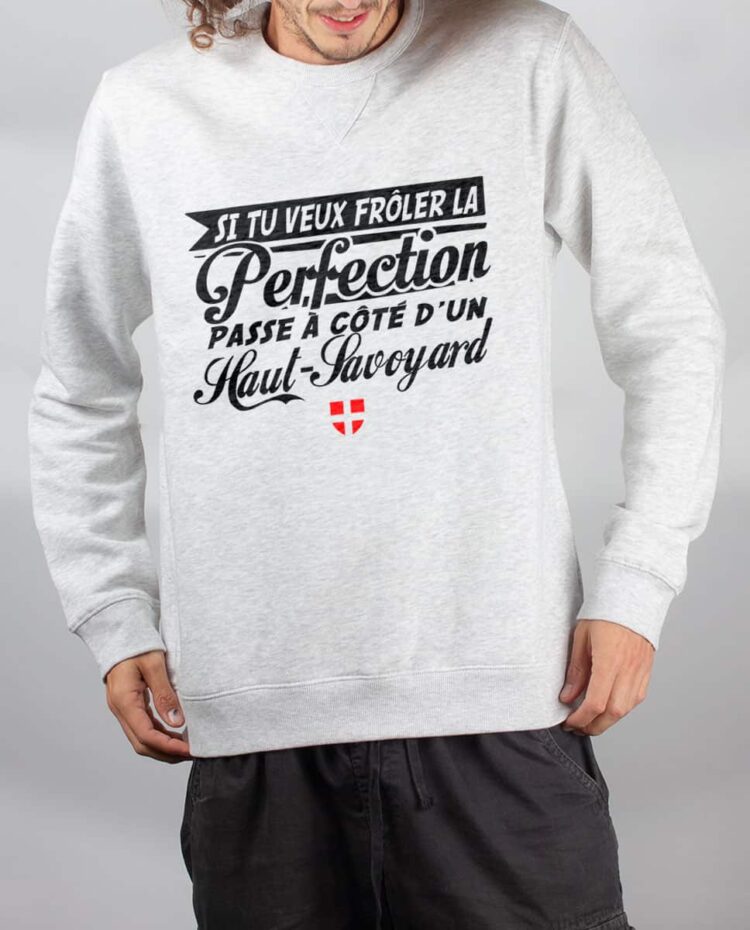 Pull sweat homme blanc frole la perfection haut savoyard