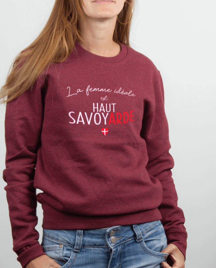 Pull femme Bordeau LA FEMME IDEALE EST HAUT SAVOYARD