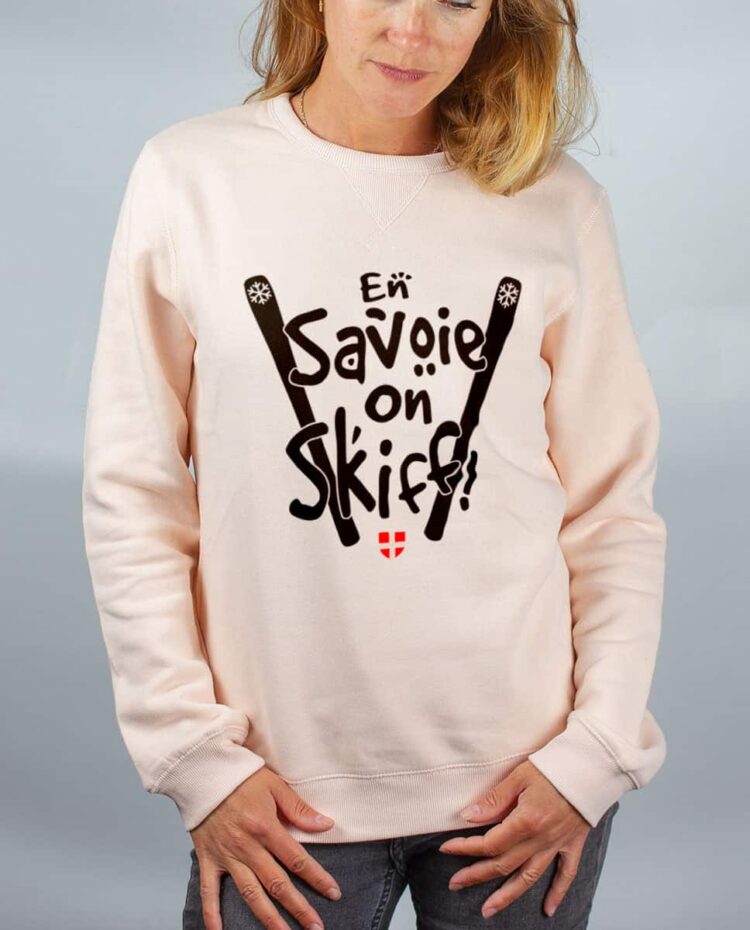 Pull sweat femme rose En savoie on skiff