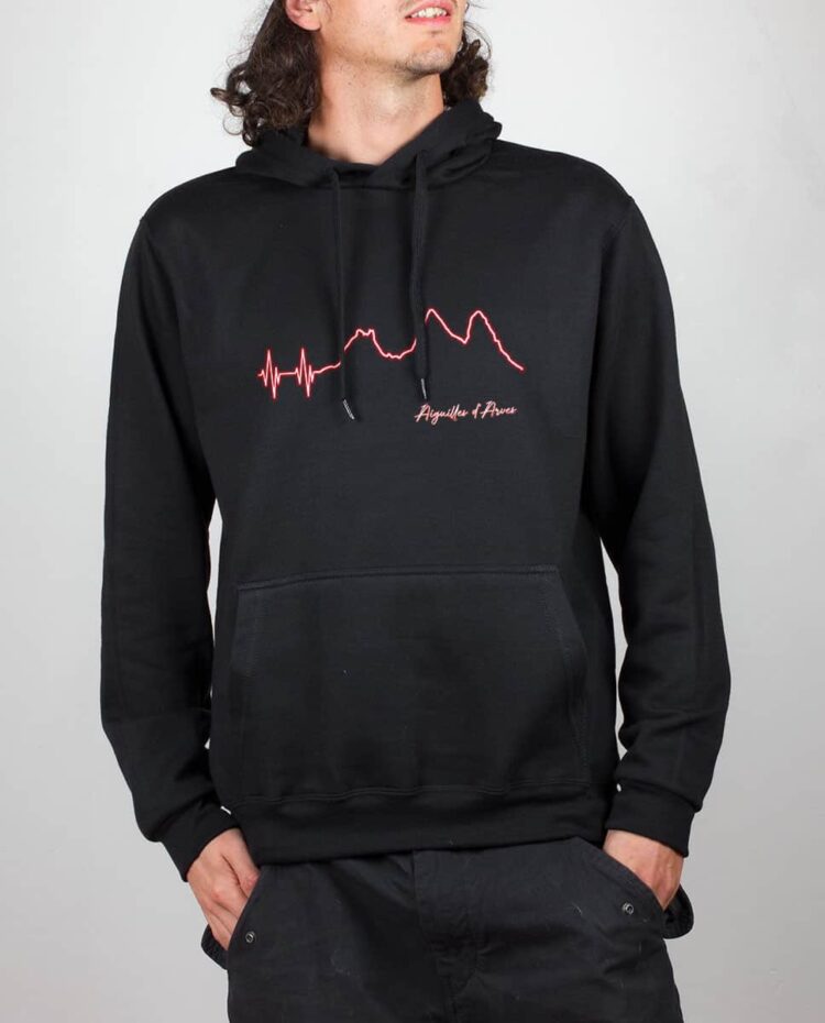 Sweat noir homme battements de coeur aiguilles d arves 1