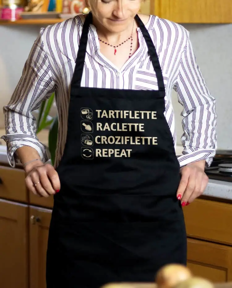 Tablier femme Noir Tartiflette raclette croziflette repeat