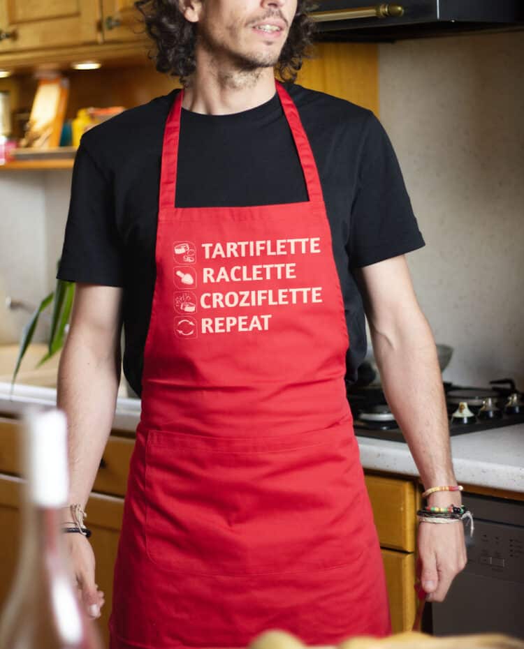 Tablier homme rouge Tartiflette raclette croziflette repeat