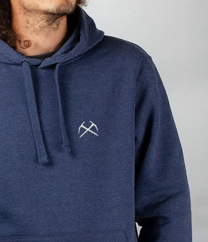 Sweat a capuche Homme Bleu Jean zoom PIOLET ALPINISTE